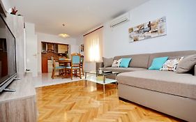 Apartment Dunatov